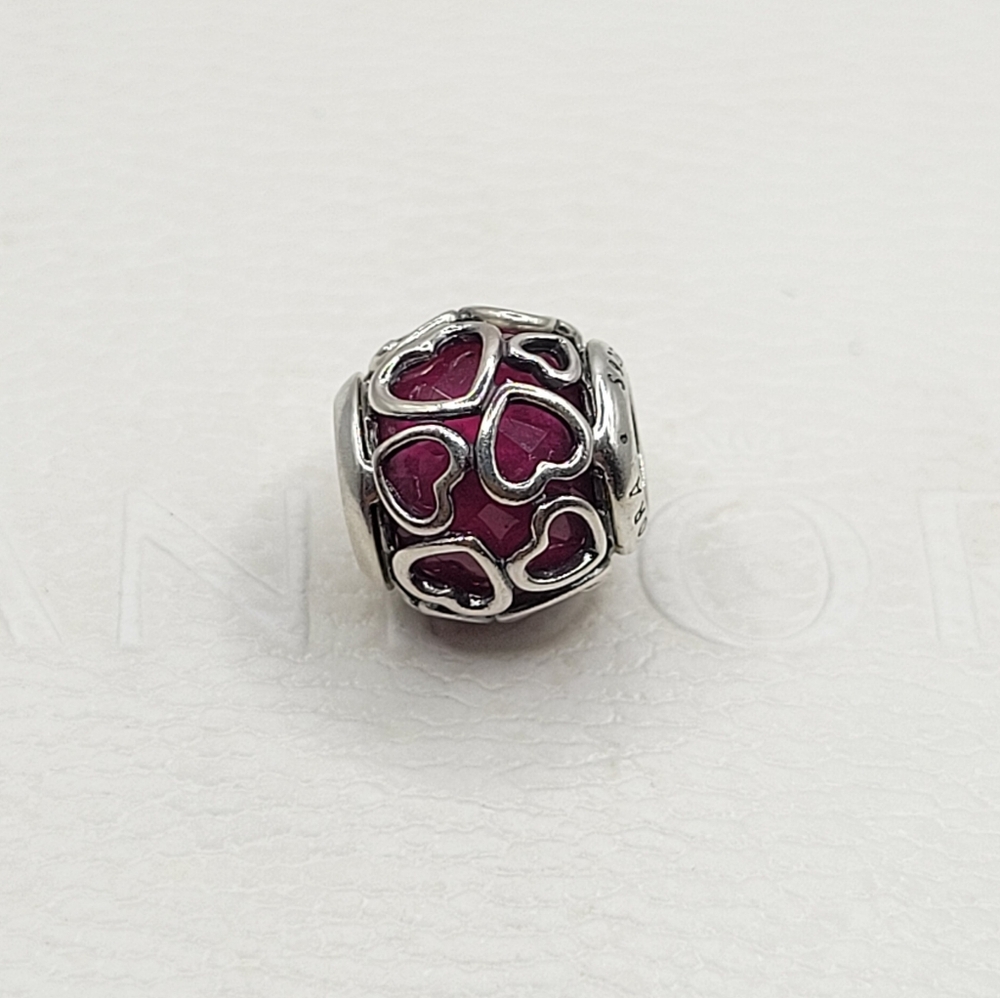 ❤️Authentic Pandora ⭐️RETIRED⭐️ HEART CHARM